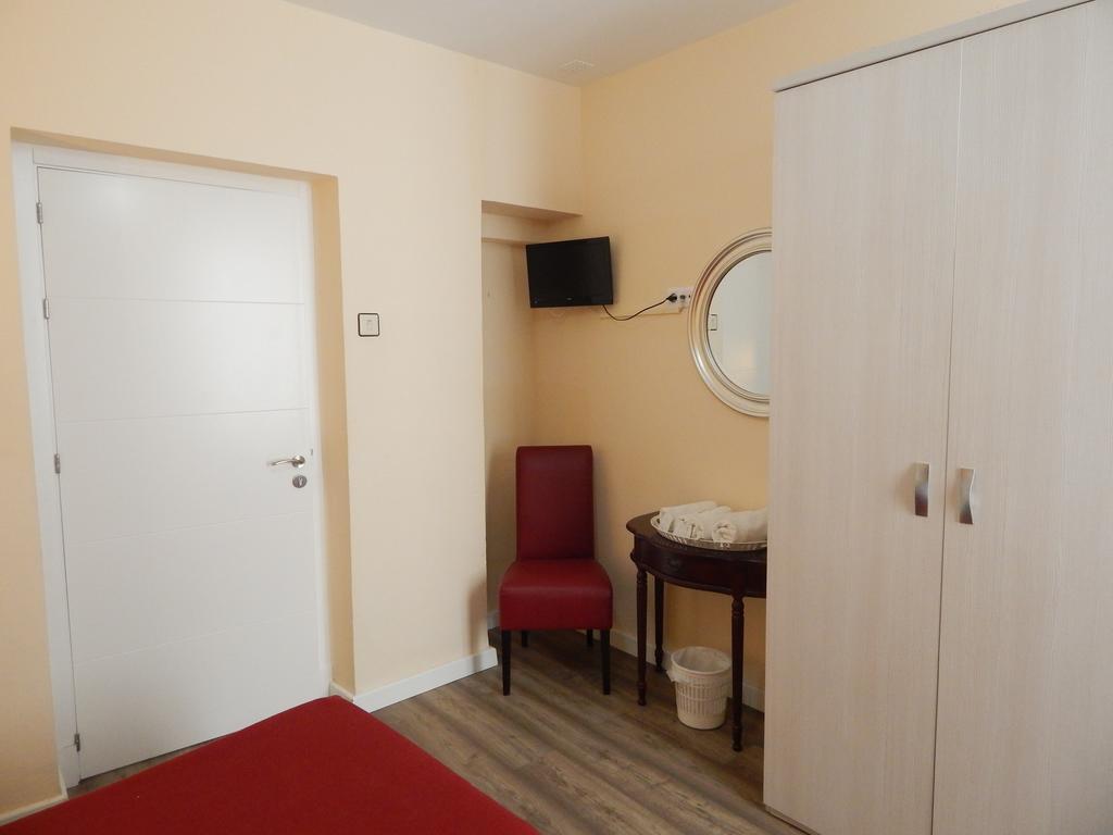 Hospederia Marques Hotel Cádiz Szoba fotó