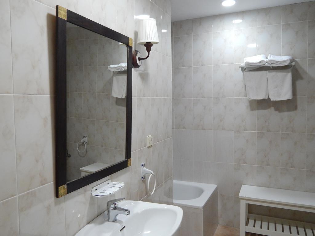 Hospederia Marques Hotel Cádiz Szoba fotó